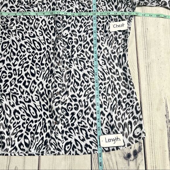 Roper Women Size XL Snow Leopard Gem Stones Button Up Tunic Top Collared Western - Picture 8 of 8
